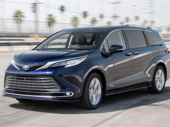 2021 Toyota Sienna Pros and Cons Review: Wild Style, Superior Comfort ...