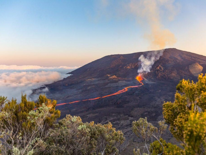 10 Reasons To Visit Reunion Island | Yaknia.com