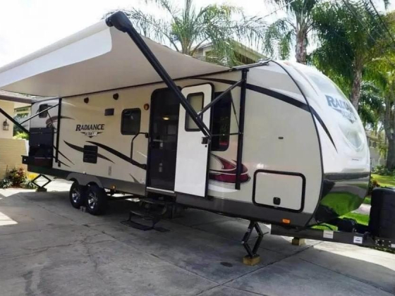 2018 King bed Quad Bunks