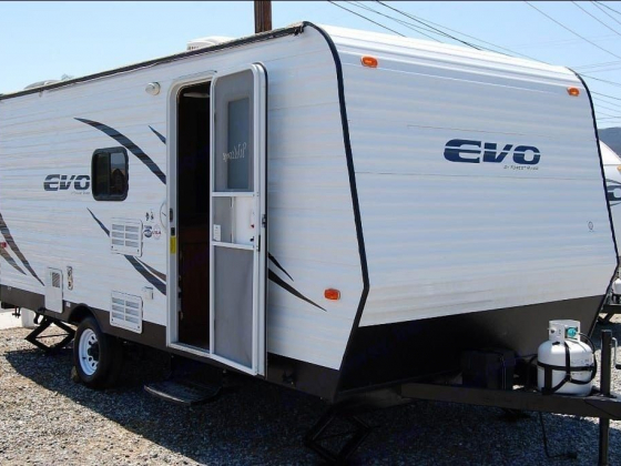 21' Forest River Evo