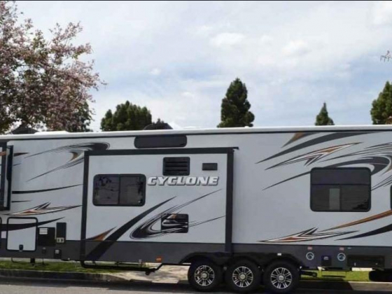 2014 Heartland Cyclone CY 3800