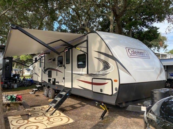 2020 Coleman Light 3015BH