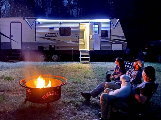 Happy Glamper - 2021 Dutchmen Coleman 263BH