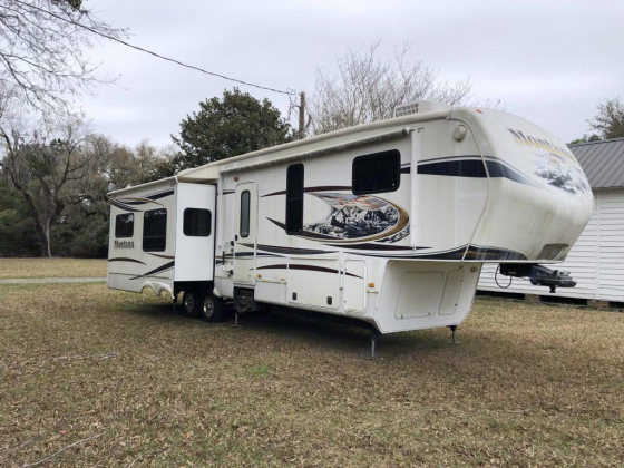 2012 Montana Fifth Wheel