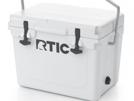 20 QT Hard Cooler