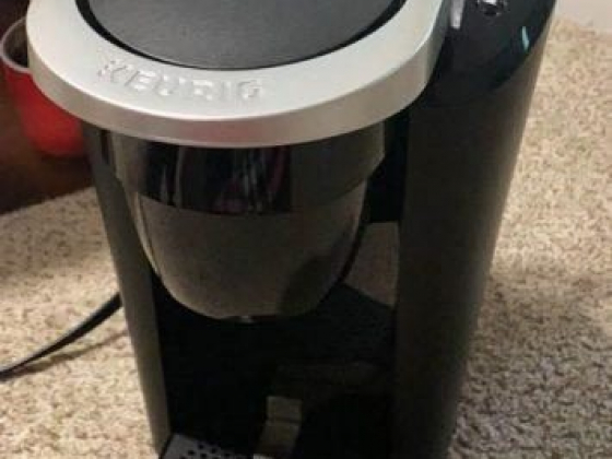 Keurig K-Compact Single-Serve K-Cup Pod Coffee Maker, Black