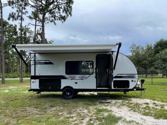 2021 Forest River Salem FSX Platinum