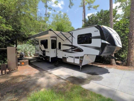 Ft Wilderness Free Delivery! 2017 Luxury Toy Hauler (Golf Cart Option)