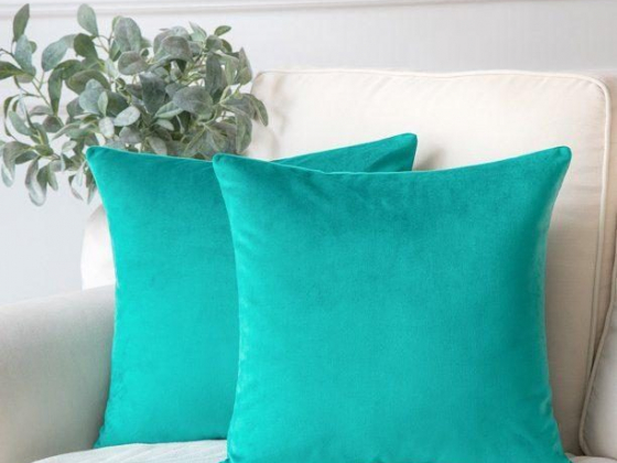 Phantoscope Soft Silky Velvet Series Square Decorative Throw Pillow Cusion for Couch, 18" x 18", Tur