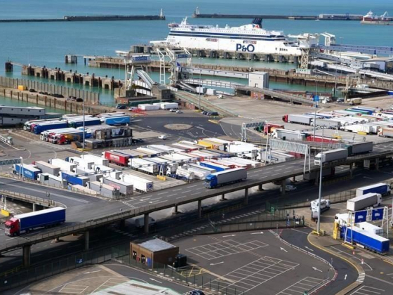 UK delays Brexit border checks on food and drink until 2022