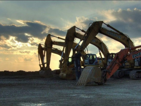 Economist Projects 'Very Busy' 2022 for Construction Industry