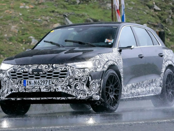 2023 Audi Q8 e-tron facelift spied