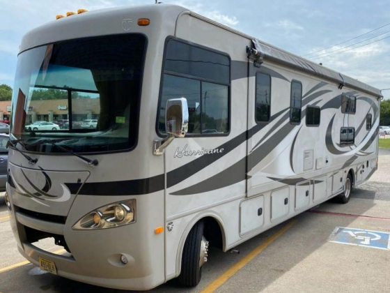 2014 Thor Motor Coach Hurricane Bunkbed