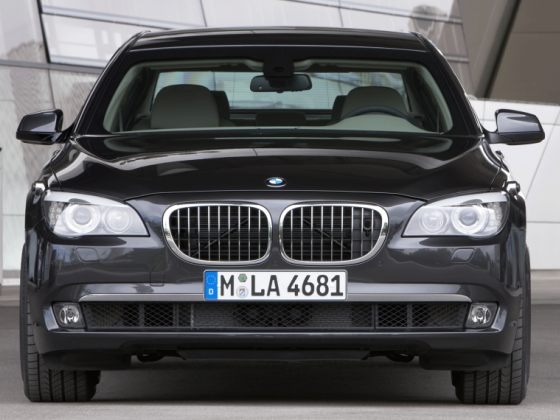 BMW 7 Series Review: This Car Will Solve Your Personal Image Crisis