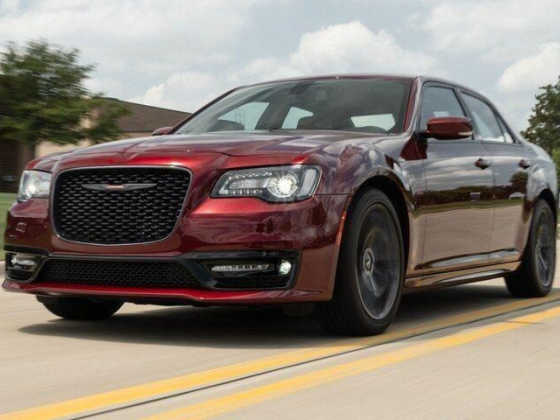 2021 Chrysler 300 S First Test: Fedora Tip