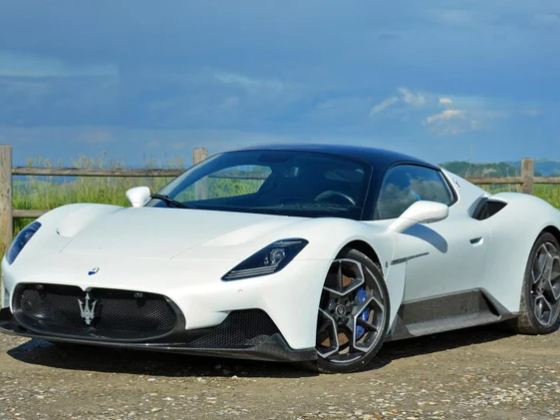 2022 Maserati MC20 Review: An Everyday Supercar Crown for the New Maserati Era