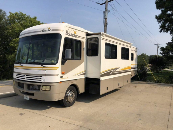 2003 Fleetwood Bounder
