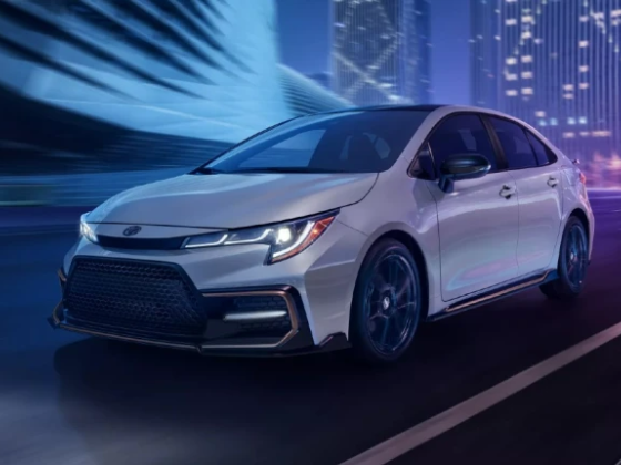 4 Reasons to Buy a 2023 Toyota Corolla, Not a Corolla Cross