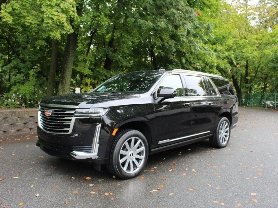 Cadillac might be going electric, but the all-new Escalade SUV proves the brand can still deliver on