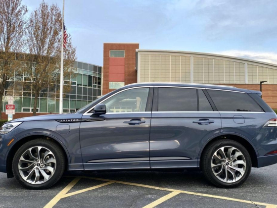 Review update: 2021 Lincoln Aviator Grand Touring charges up luxury SUV hill