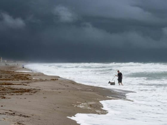 Hurricane Ian makes landfall in southwest Florida, bringing destructive floods and wind