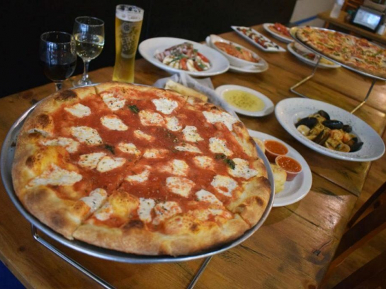 THE DISH: Vesuvio Pizza Italian Eatery