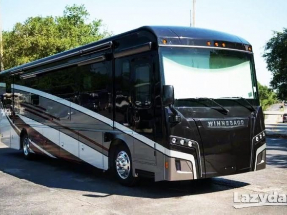 2019 Winnebago Forza