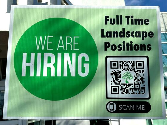 US Applications for Jobless Benefits Rise but Remain Historically Low Despite Recent Layoffs