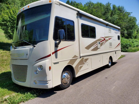 2017 Winnebago Vista