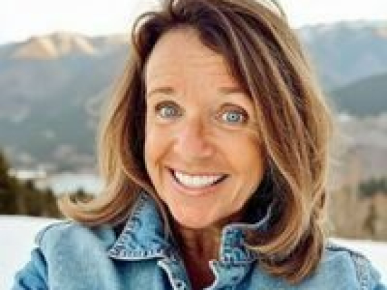 Ann | Dabbling & Decorating