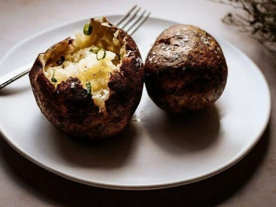 Air Fryer Baked Potatoes