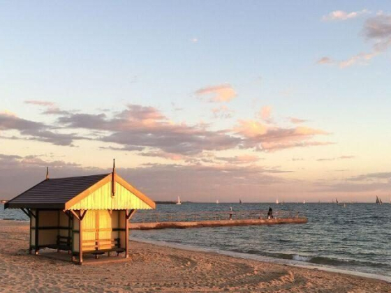 This Stunning Tiny Beach Home is Located by the Sea Near Melbourne