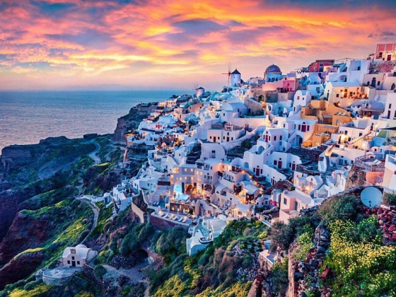 First time Santorini: top tips for your first trip to the Greek isle
