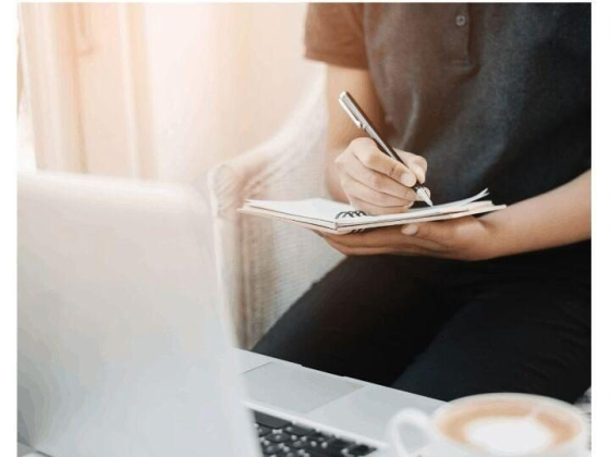 15 Simple Frugal Living Tips For Minimalists