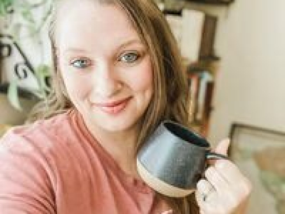 Joanie | Simple Living Mama