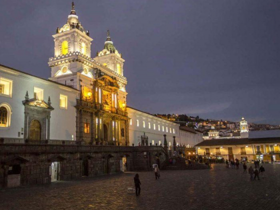 Church Hopping, Volcano Hikes, and Equatorial Experiments: The 4-Day Weekend in Quito