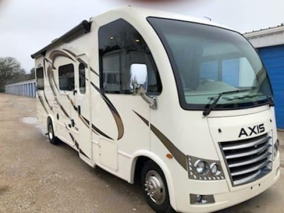 2018 Thor Motor Coach Axis