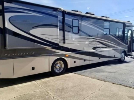 Fleetwood RV Providence 39V