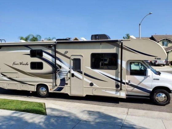Thor Motor Coach Four Winds 30D