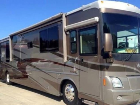 Winnebago Vectra 40AD