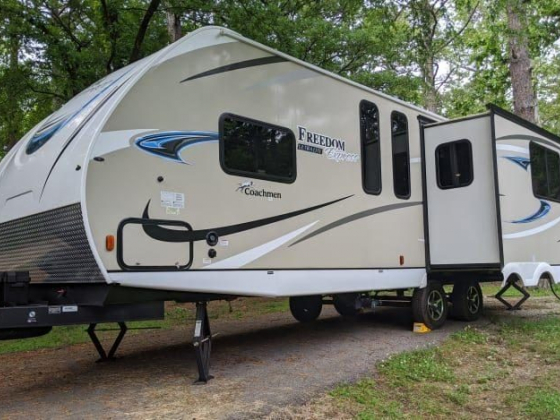 Coachmen RV Freedom Express Ultra Lite 279RLDS
