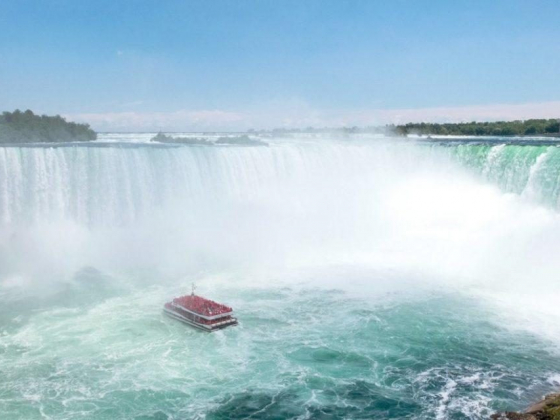 WINE AND WATERFALLS: THINGS TO DO IN NIAGARA ON THE LAKE, CANADA