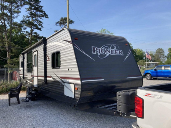 2019 Heartland Pioneer 33 FT 6700 dry weight