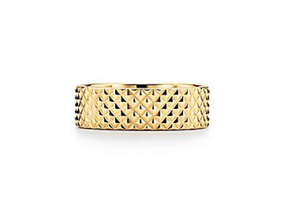 Diamond Point Wide Ring in 18k Gold