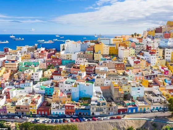 A grand time in the Isles of Happiness