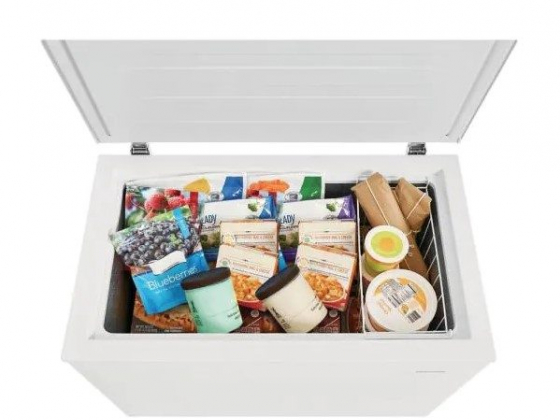 7.2 cu. ft. Manual Defrost Chest Freezer in White