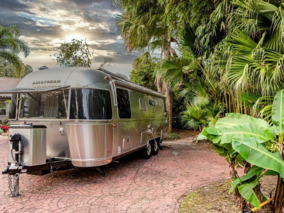 2020 Airstream Glory On A 400 Acre Orange Grove!