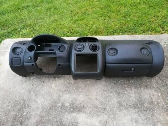 2000 - 2005 Mitsubishi Eclipse Dash - $400 (Mcdonough)