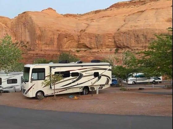 2019 Thor Motor Coach Hurricane 29M Family/Friends Adventure!