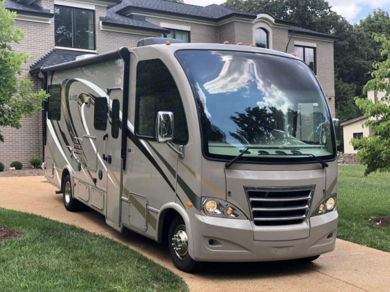 2016 Thor Motor Coach Axis 25.2